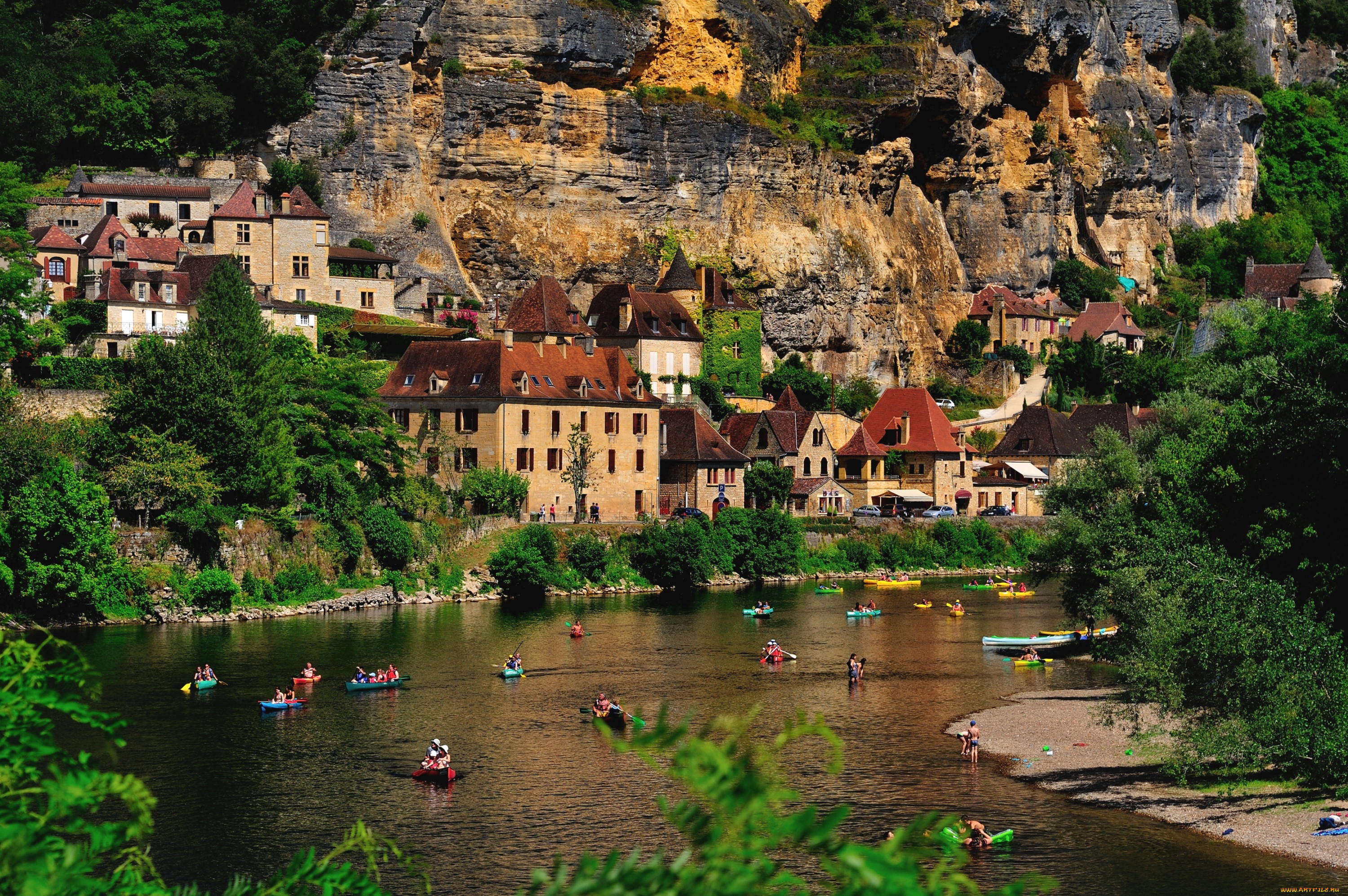 Самое франция. Деревня ла-рок-Гажак. Рок Гажак Франция. Деревня la Roque Gageac . Франция. Река Дордонь Франция.